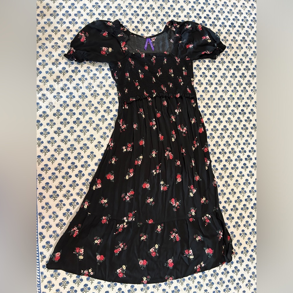 Seraphine Nursing dress, small